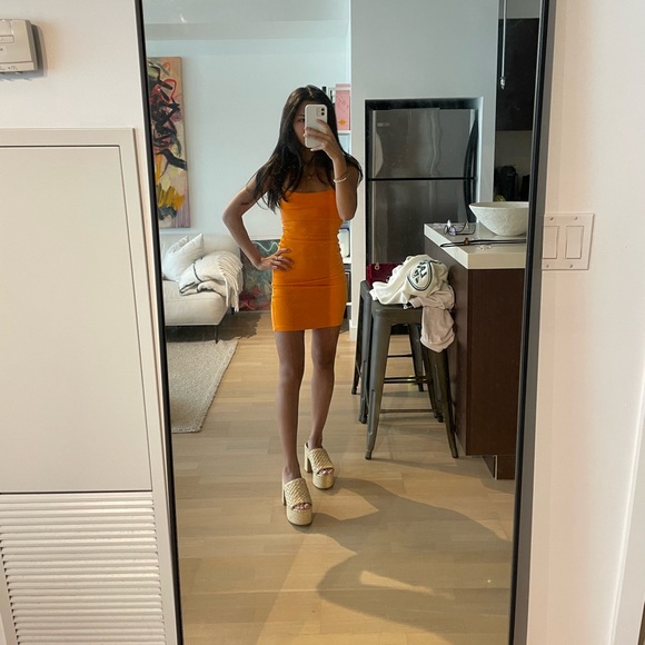 Orange dress - Picture 1 of 3